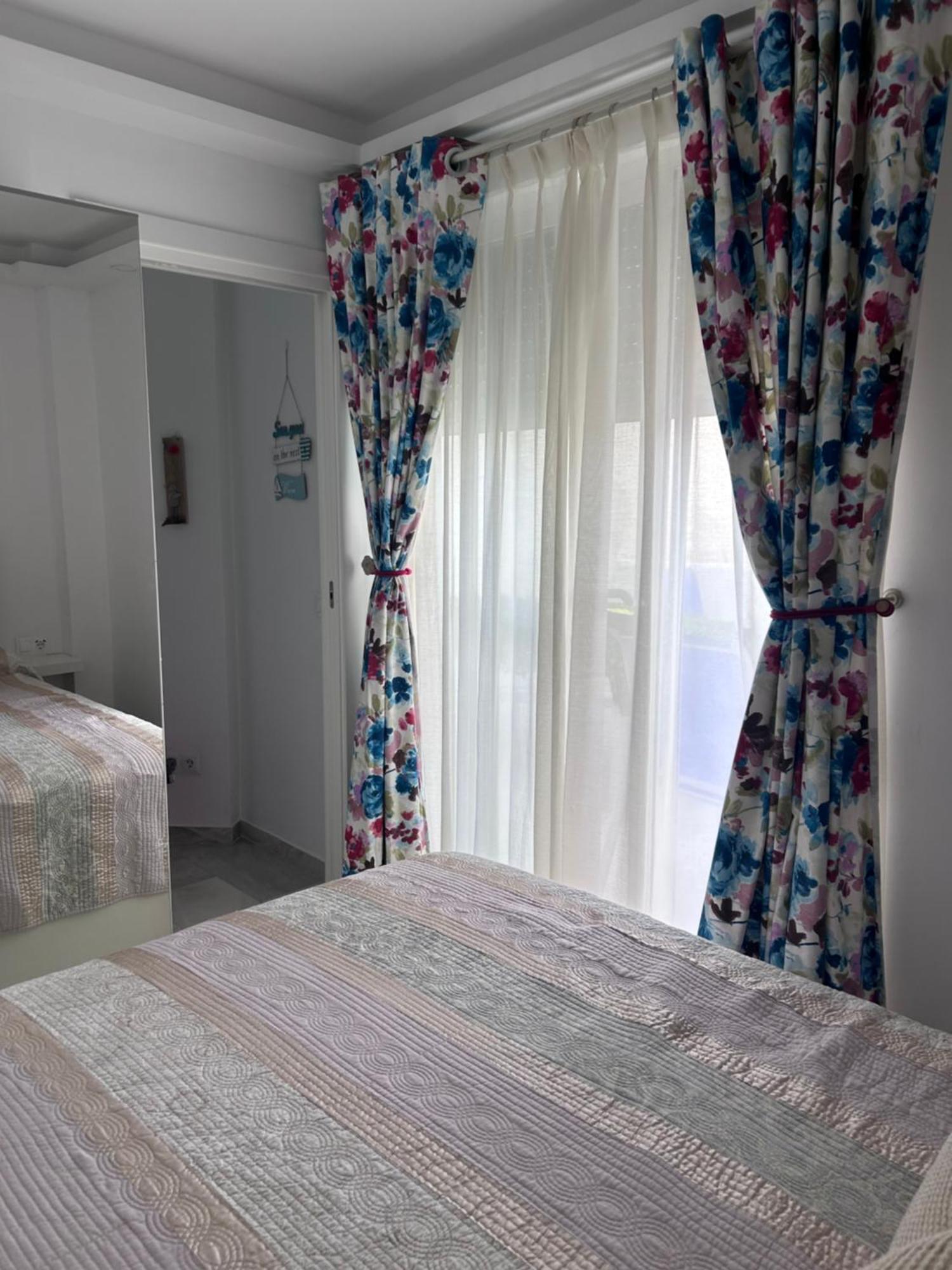 Sweet Home In Puerto Marina بينالماذينا المظهر الخارجي الصورة